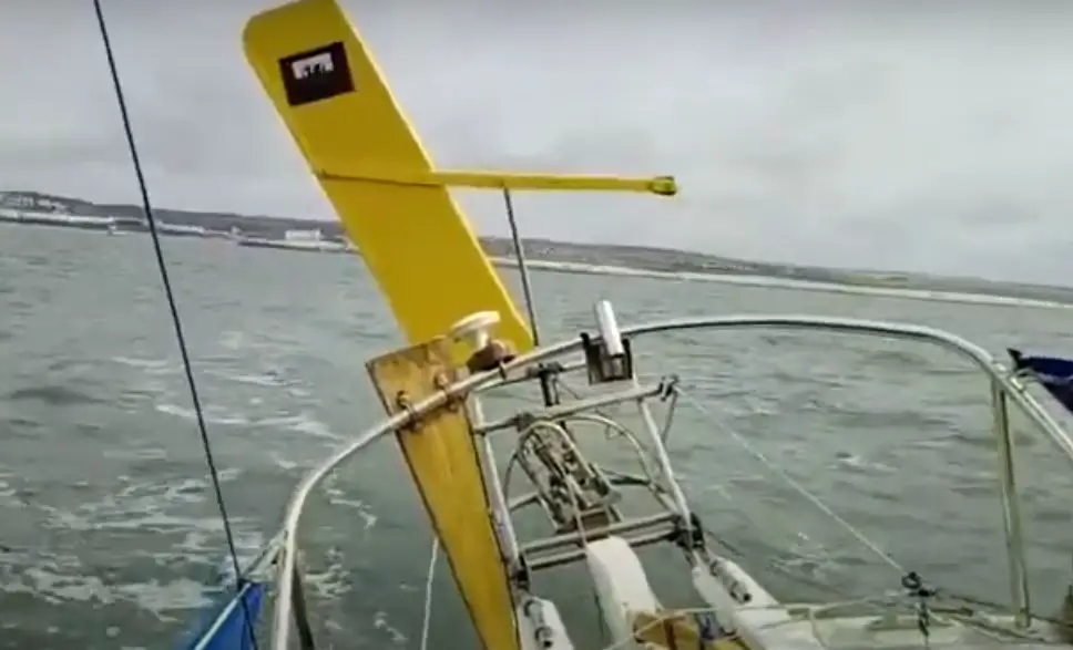 self steering small sailboat